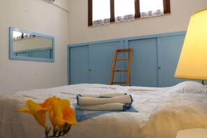 2 bedrooms, iron/ironing board, travel cot - Villasimius, air conditioning and pool. CIN Code IT111105C2000Q2721 (Villasimius)