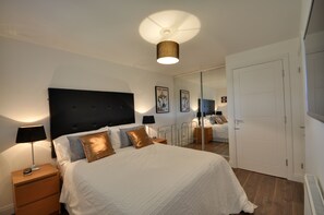 2 habitaciones, tabla de planchar con plancha y wifi gratis