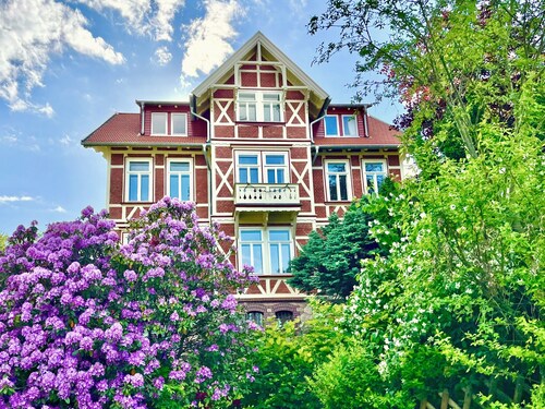 Wohnen mit Flair in der Villa des Artistes