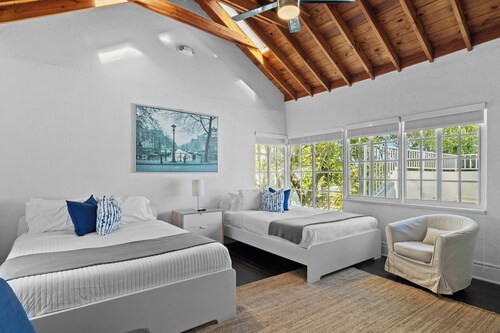 Villa Diamond in South Beach