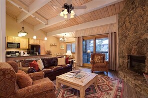 TV, fireplace, DVD player