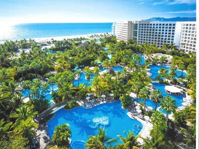 Stunning Two Bedroom Beach residence with Golf Package