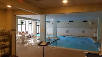 Piscine couverte, piscine extérieure