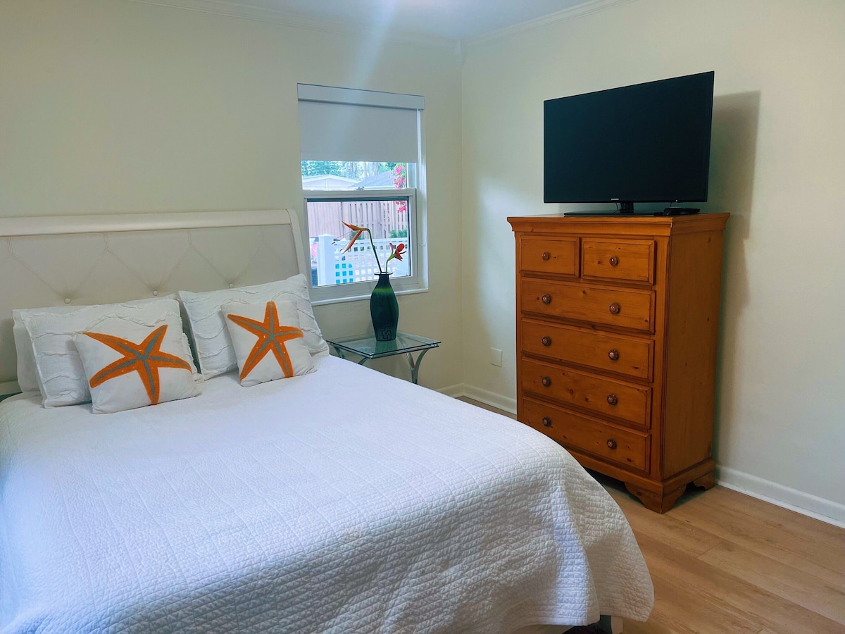 Photo 10 of Pet Friendly Beachy Home in the Heart of Naples! Multi Month Discount!