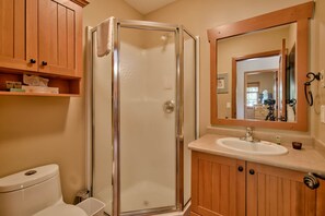 Combined shower/tub, hair dryer, towels, soap
