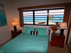 3 slaapkamers, een strijkplank/strijkijzer, reisbedje, gratis wifi