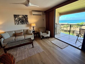 Smart-TV, DVD-Player, Stereoanlage