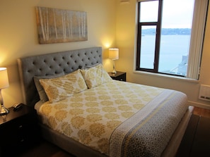 2 bedrooms, iron/ironing board, travel cot, WiFi
