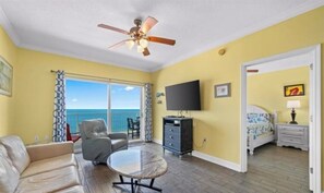 2 多间卧室、熨斗/熨衣板、免费 WiFi、床单