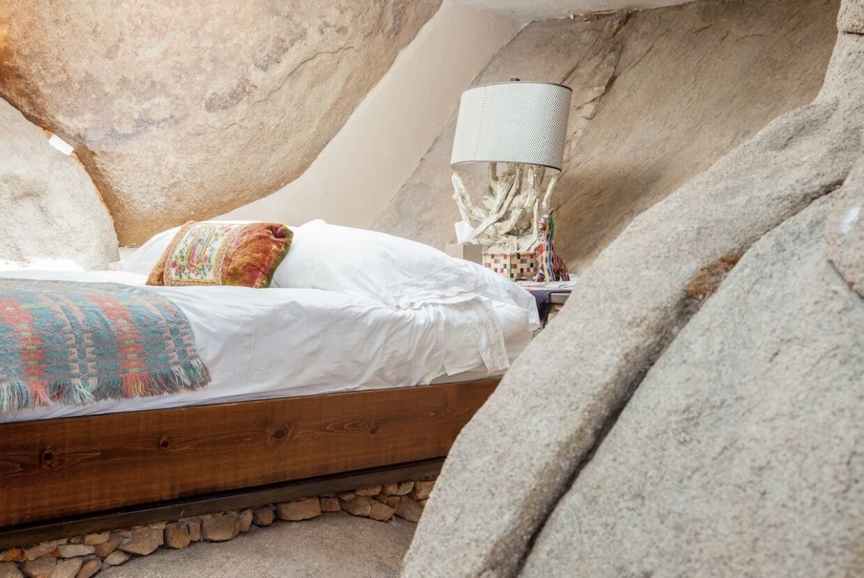 5 Schlafzimmer, Schreibtisch, Bügeleisen/Bügelbrett, WLAN