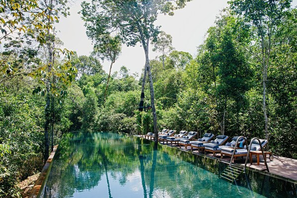 Outdoor pool - Shinta Mani Wild (Kampong Seila)