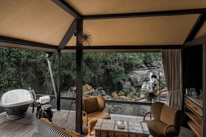 Tält (Waterfall) | Balkongutsikt