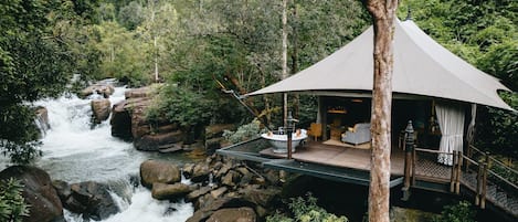 Tent (Waterfall) | Minibar, in-room safe, individually decorated, individually furnished