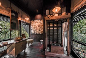 Équipements de salle de bain