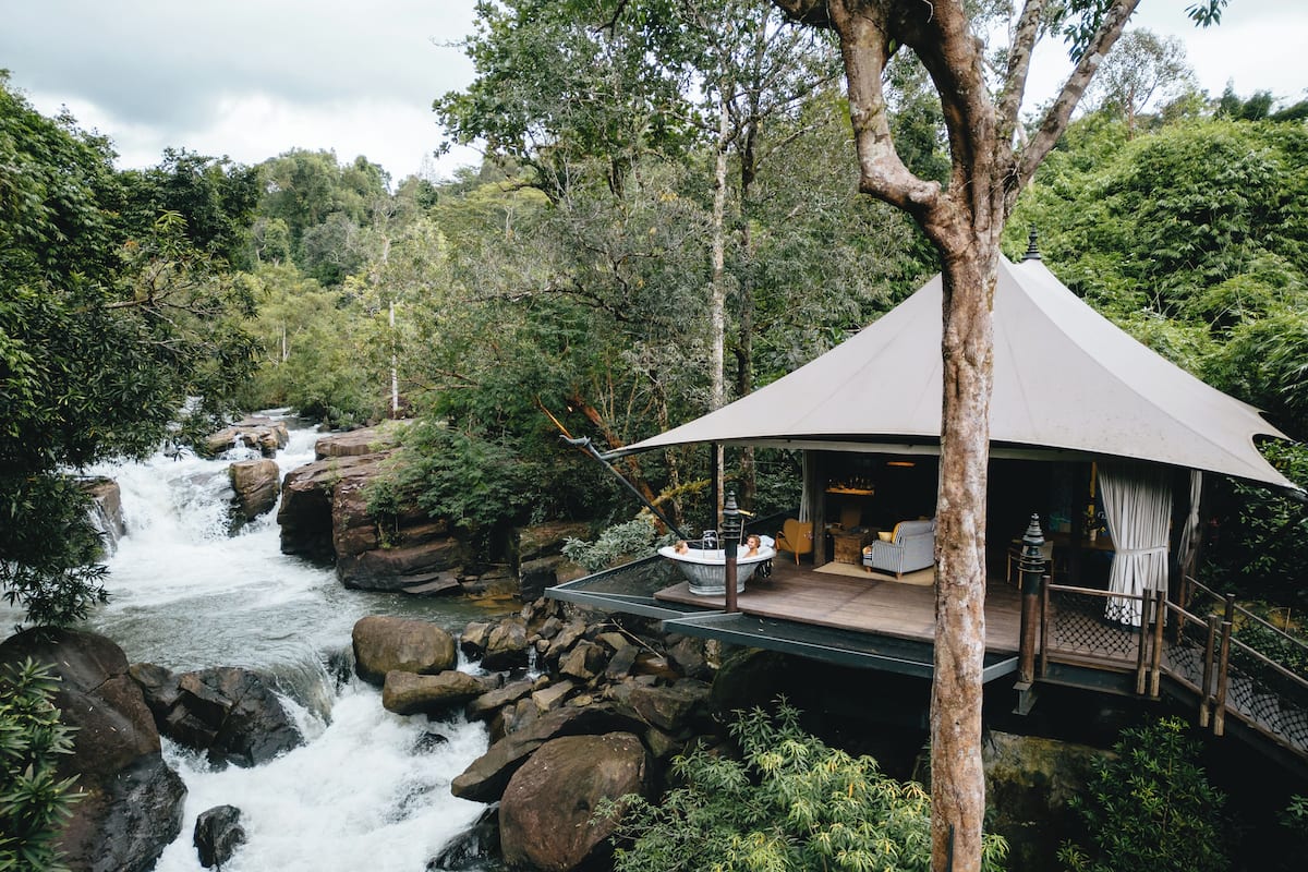 Tält (Waterfall) | Minibar, värdeförvaringsskåp på rummet och individuell inredning