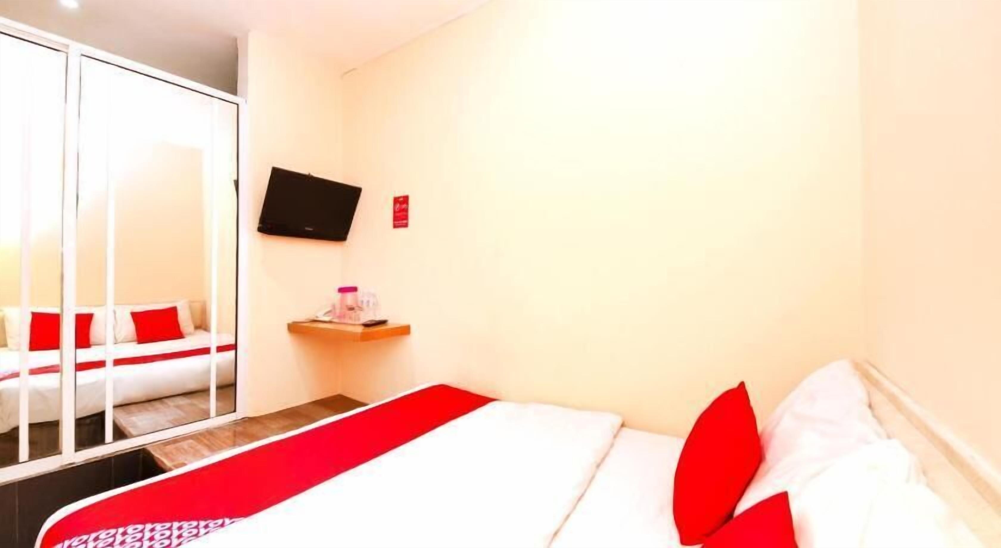 Escrivaninha, Wi-Fi de cortesia, roupa de cama
