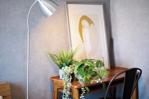 Flat-screen TV - Residence Hotel Stripe Sapporo (Sapporo)