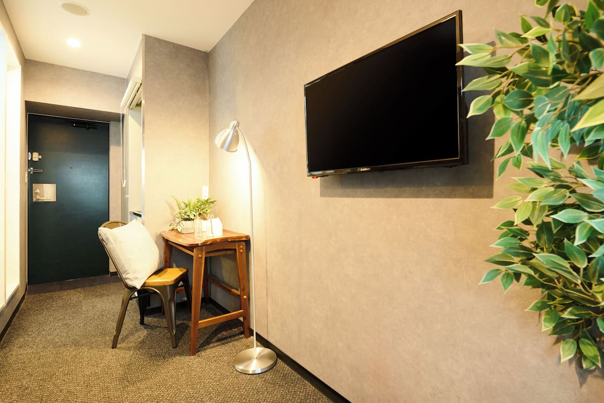 1 chambre, rideaux occultants, Wi-Fi gratuit, draps fournis