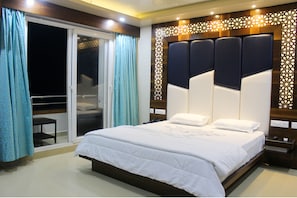 Deluxe Double Room, 1 King Bed, Accessible, Sea View | Beach/ocean view - HOTEL NEW HORIZONS (Puri)