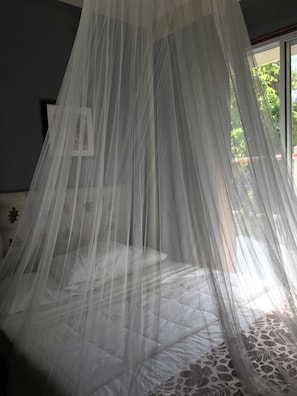 One Bedroom House | 2 bedrooms, Frette Italian sheets, individually decorated - Siargao Residency (General Luna)