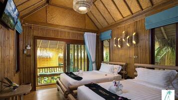 Free minibar items, in-room safe, desk, blackout curtains