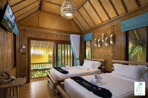 Free minibar items, in-room safe, desk, blackout curtains - Phi Phi CoCo Beach Resort (Ko Phi Phi)