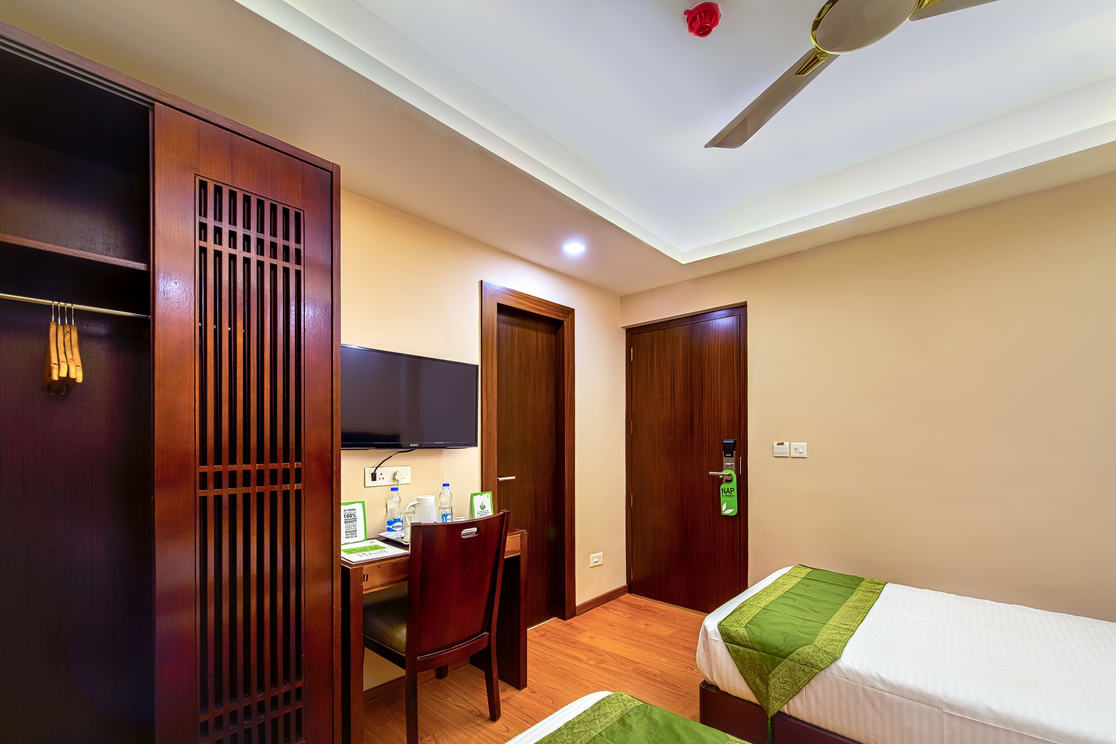 Photo - Treebo Vedanta, Metropolitan