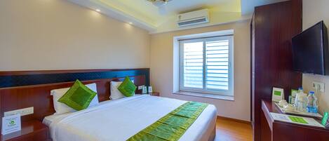 Habitación estándar, para no fumadores | Escritorio, insonorización, tabla de planchar con plancha y wifi gratis