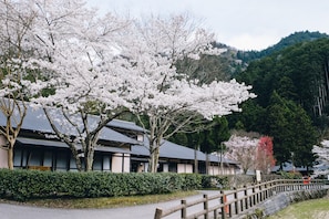 Exterior - Hiyoshi Forest Resort Yamanoie (Nantan)