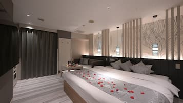 Deluxe Double Room (Queen Room) | Down comforters, blackout drapes, soundproofing, free WiFi