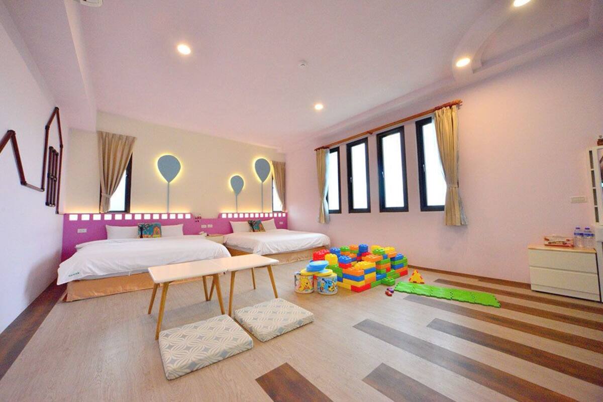 Chambre Quadruple Familiale | Bureau, rideaux occultants, chambres insonorisées, Wi-Fi gratuit