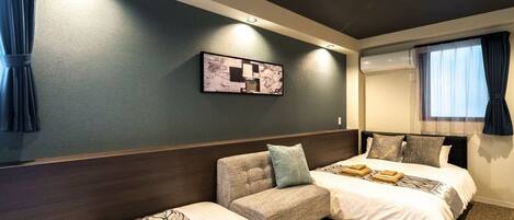 Comfort 4 people (101) | Desk, blackout drapes, free WiFi