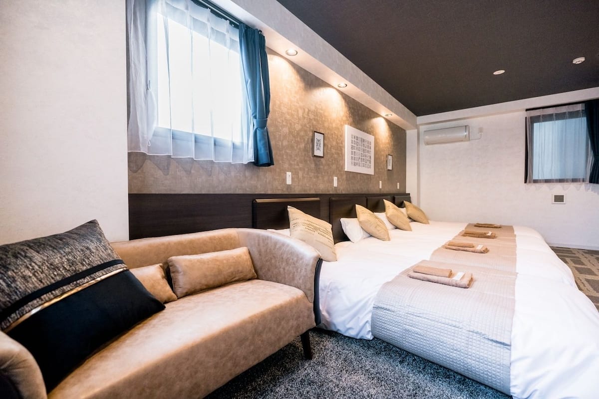 Habitación cuádruple Confort (Comfort 4 people (201)) | Escritorio, cortinas blackout y wifi gratis