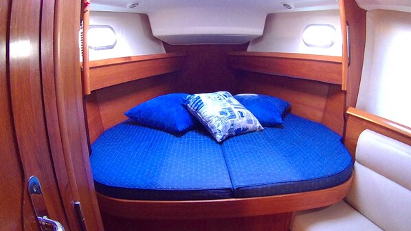 Kahden hengen luksushuone, oma kylpyhuone | Allergiatestatut vuodevaatteet, untuvapeitot, ilmainen Wi-Fi