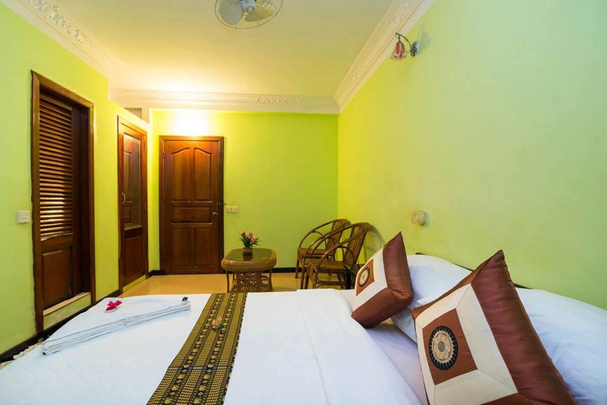 Standard Double Room | Desk, blackout drapes, free WiFi, bed sheets