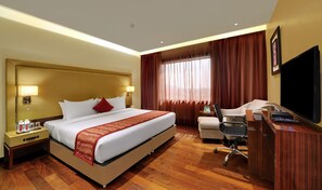 Fern Club Room | Minibar, in-room safe, desk, iron/ironing board - The Fern Residency Jaipur (Jaipur)