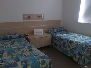 2 bedrooms, iron/ironing board, internet, bed sheets