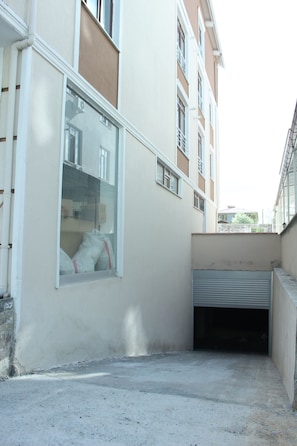 Free self parking