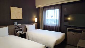 Desk, free WiFi, bed sheets