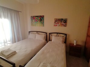 Soundproofing, iron/ironing board, free WiFi, bed sheets