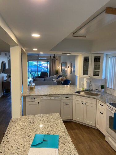 First floor 2Bdrm/2Bath condo near Siesta Key, Sarasota.