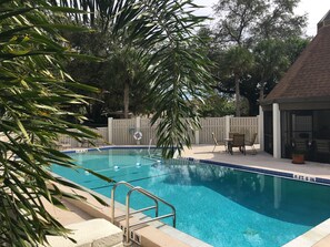 Piscine extérieure, piscine chauffée