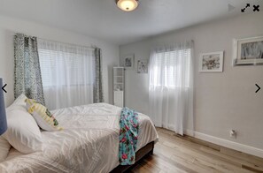 4 bedrooms, iron/ironing board, travel crib, free WiFi