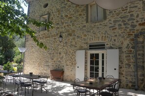 Exterior - Domaine de la Carrière (Sumene)