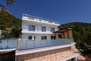 Front of property - Villa Asma (Kas)
