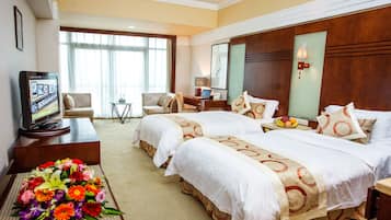 Elite Double or Twin Room | Minibar, in-room safe, desk, blackout drapes