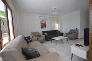 Villa | Living room