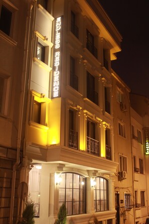Front of property – evening/night - Endless Comfort Hotel (Istanbul)
