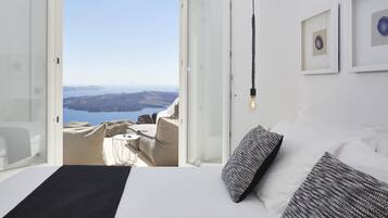 Deluxe Villa, Private Pool | 2 bedrooms, Egyptian cotton sheets, premium bedding, memory-foam beds