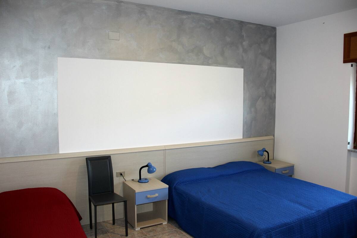 Classic Triple Room | Premium bedding, desk, rollaway beds, free WiFi